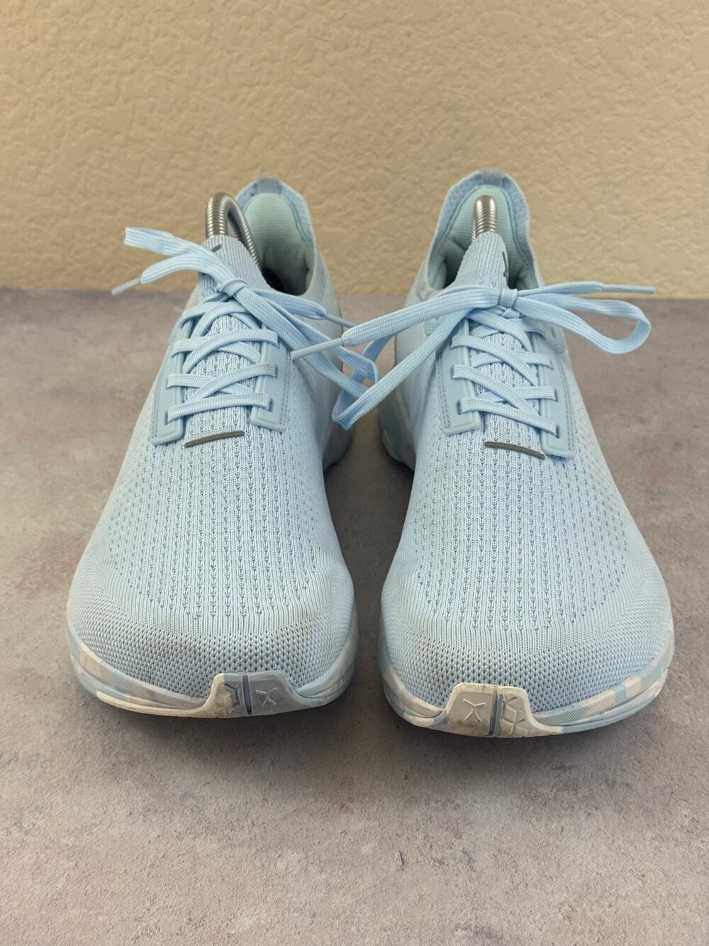 Flux Footwear Adapt Runner Light Blue Training Shoes Mens 8.5 Womens 10